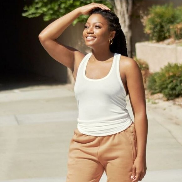 NEW Fabletics Jess Racerback Tank Top Womens Large L Cream Soft Ribbed JJ15X - Picture 1 of 6